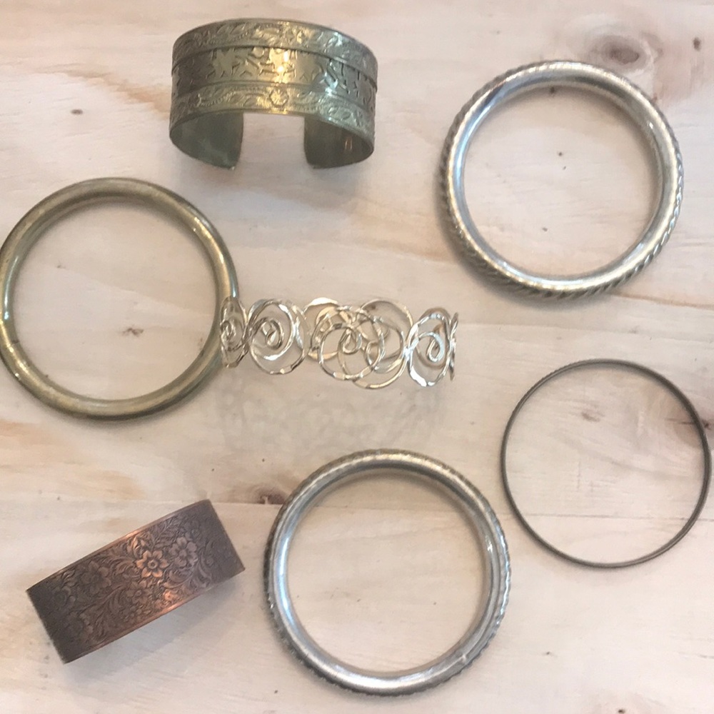 7 bracelets